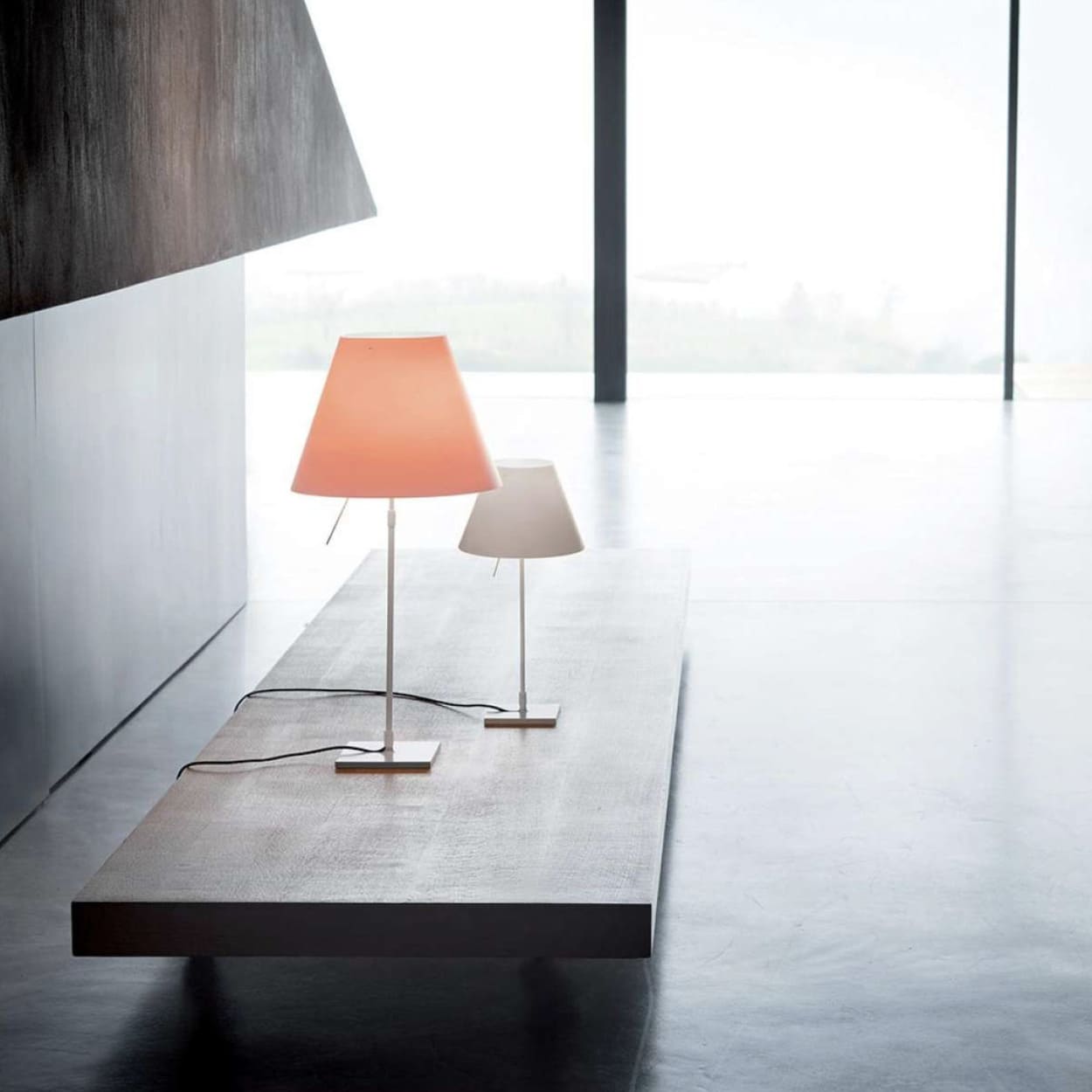 Costanza D13 mesa Luceplan