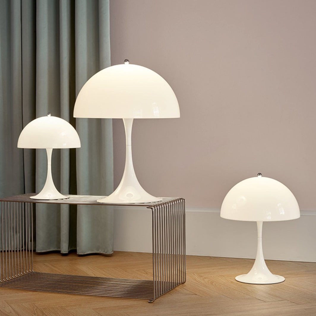 panthella-mini-louis-poulsen-lampara-mesa-unoiluminacion-ambiente-1-min
